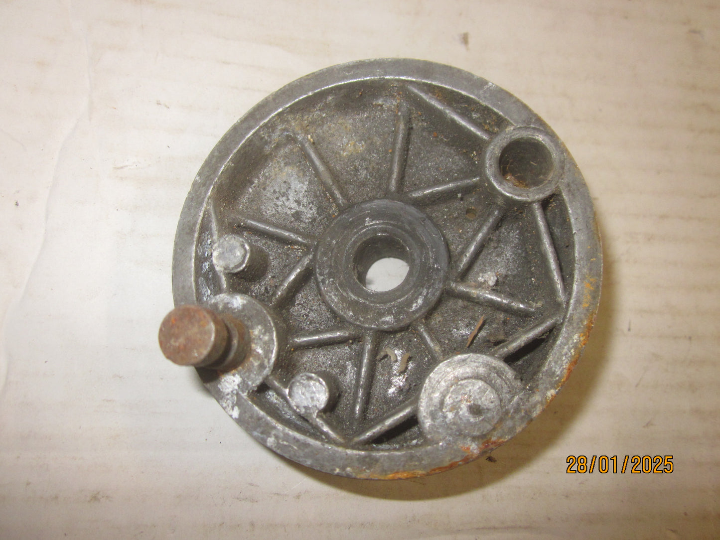 Babetta 210 bubon zadnej brzdy P204