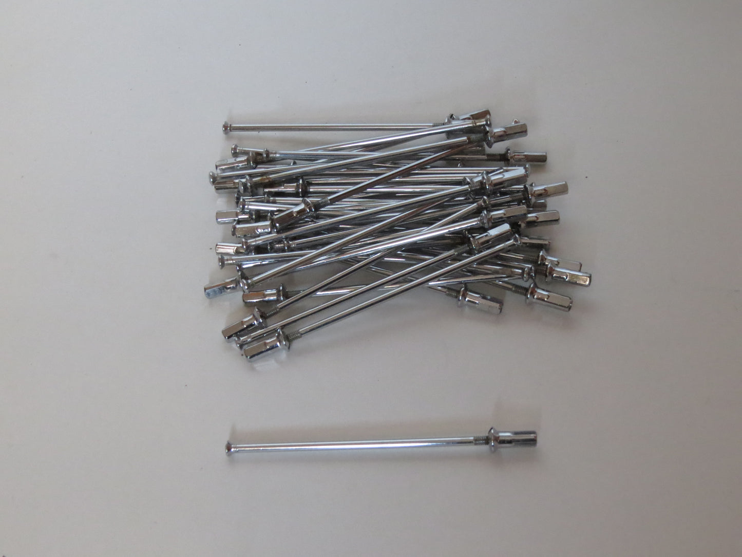 Jawa 250 350 kývačka špic 4x110 chróm