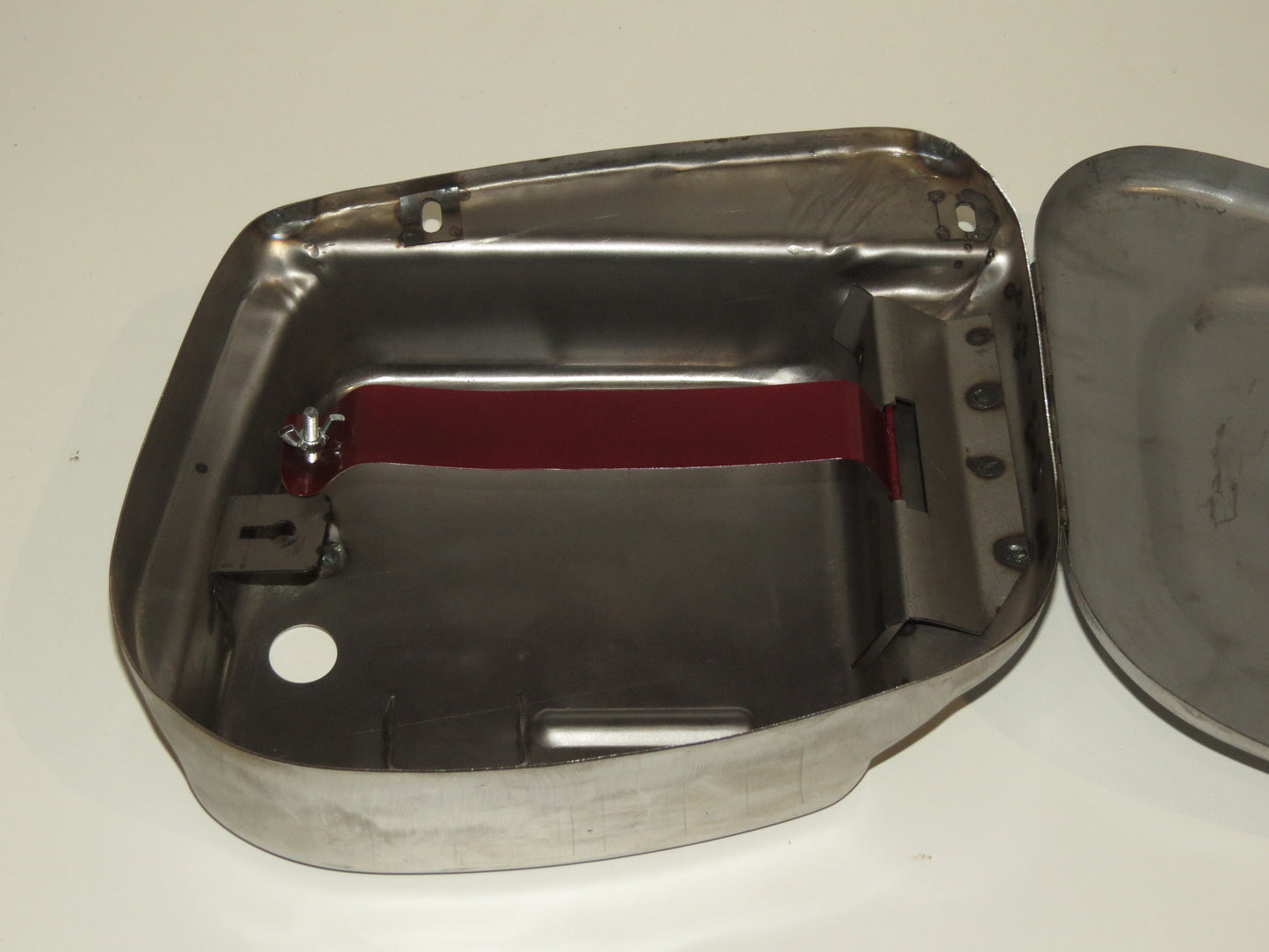 Jawa 250 350 panelka skrinka baterková