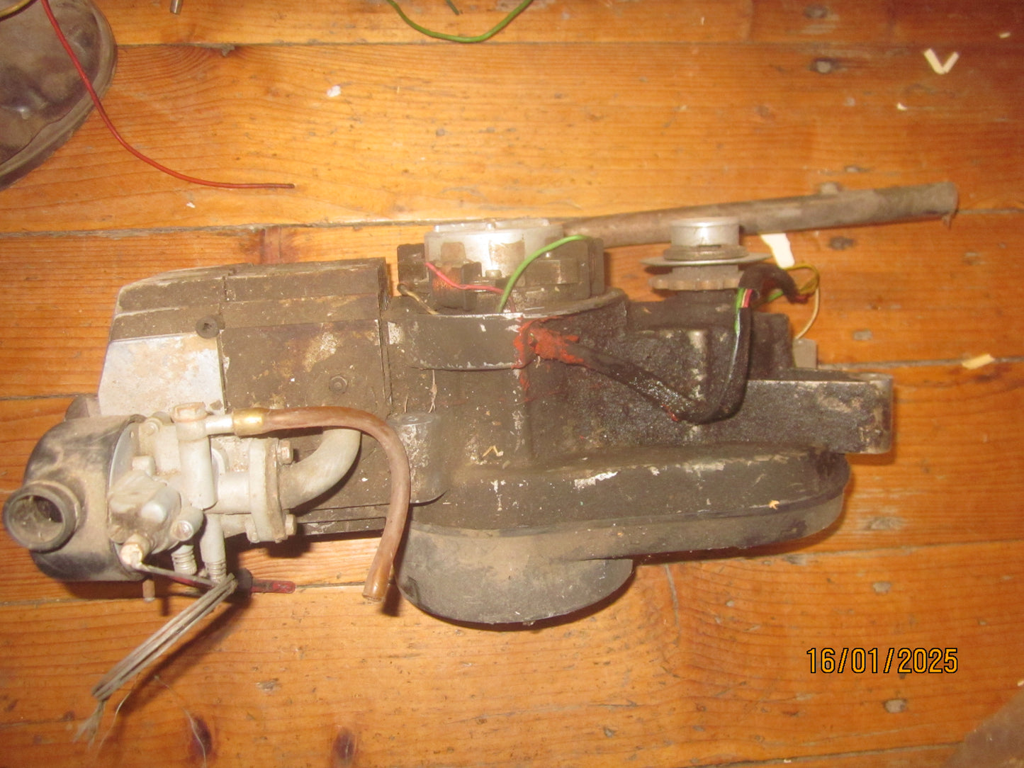 Babetta 210 motor s karburátorm kolenom K103