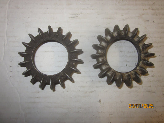Jawa 250 350 matice výfukového kolena P244