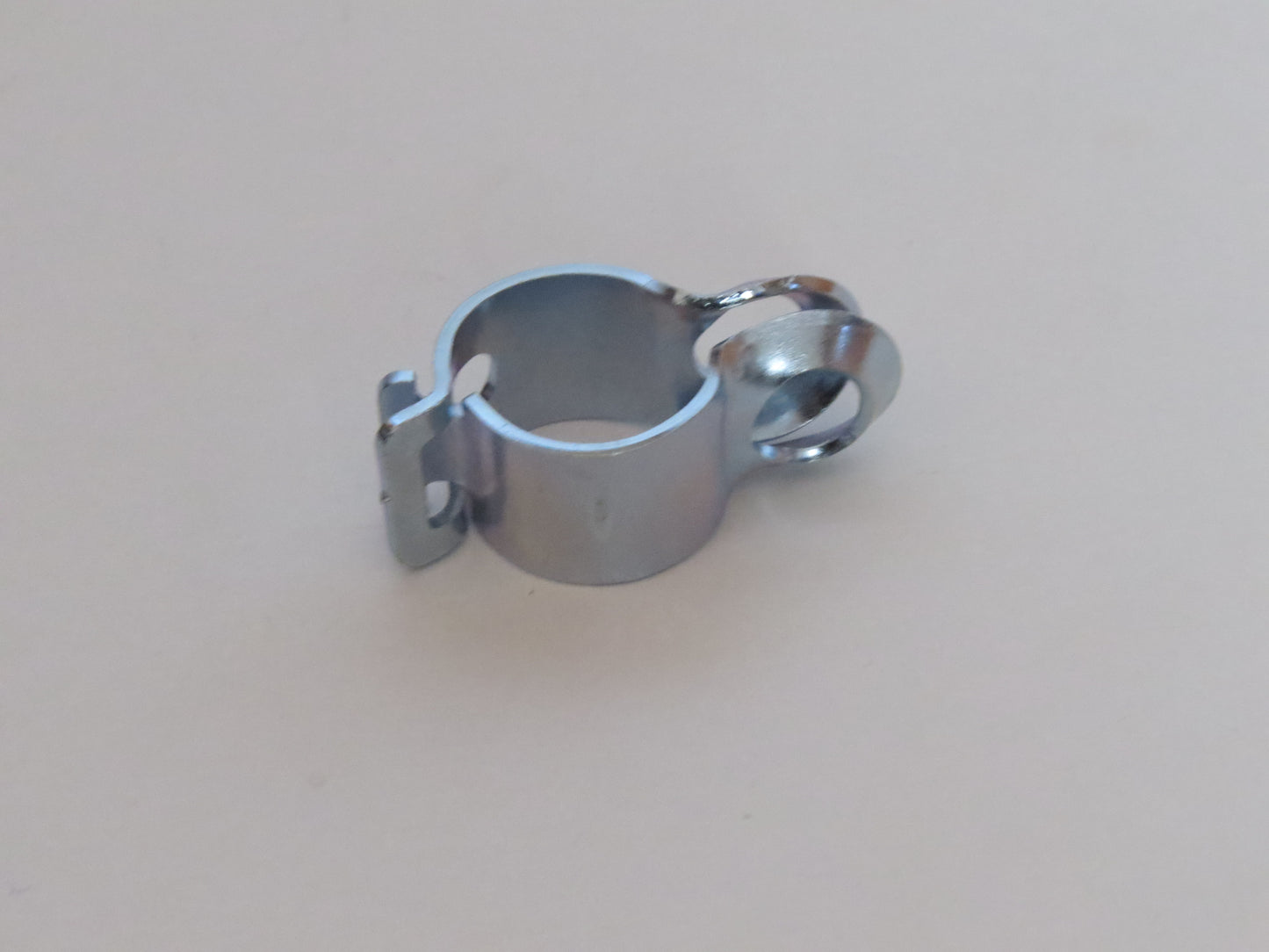 Objímka zrkadla 10 mm
