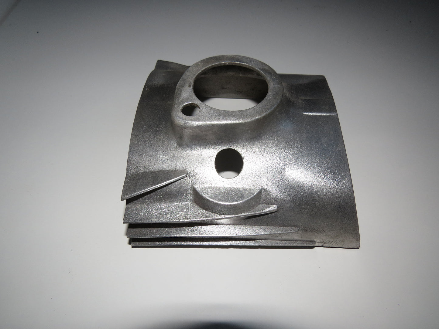 Jawa 250 panelka kryt karburátora P02