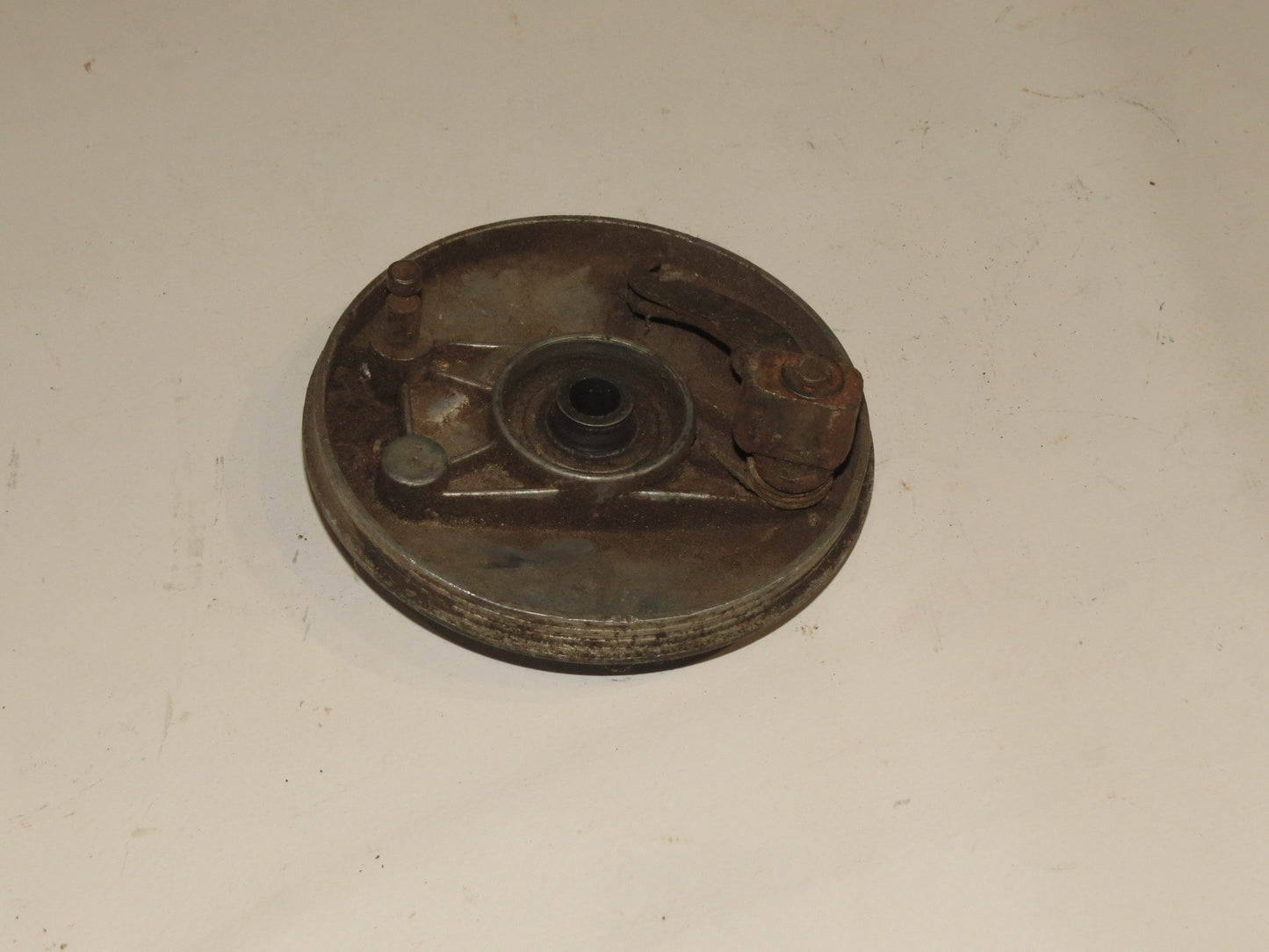 Jawa 555 štiít brzdy K933