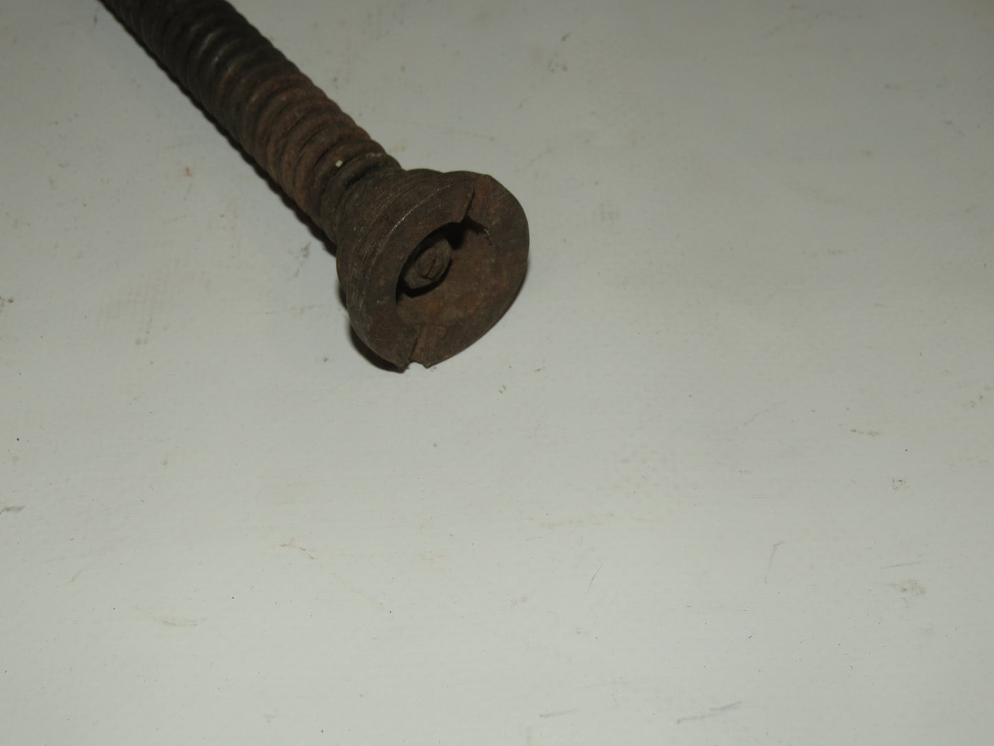 Jawa 50 pionier mustang struna predného tlmiča s maticou K940