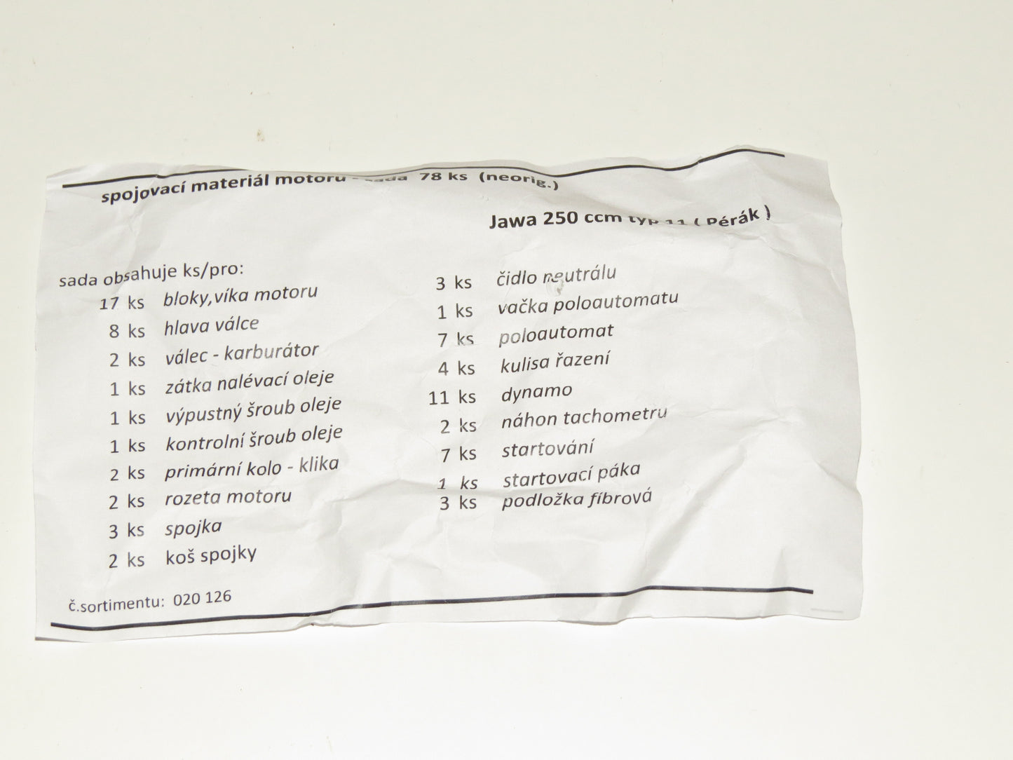 Jawa 250 perák kývačka sada skrutiek motora